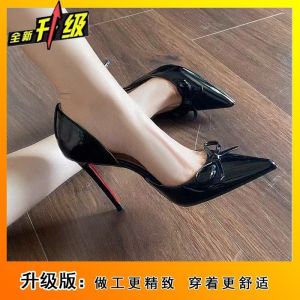 [Free Shipping] Slimming Pointed-Toe Patent Leather Side-Cut High Heels With A Red Sole Nude Color Shallow Opening Elegant Bow Detail