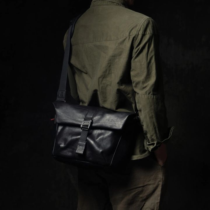 Wotancraft%20PILOT%20LEATHER%20TRAVEL%20CAMERA%20BAG%207L%20UPGRADED%20-%20Image%209