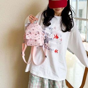 CRNGW ความจุขนาดใหญ่ กระเป๋าเป้ขนาดเล็กคาปิบารา โพลีเอสเตอร์ คิตตี้ กระเป๋านักเรียนขนาดเล็ก สายรัดคงที่ ป้องกันน้ำกระเซ็น กระเป๋าเป้การ์ตูนไนลอน เด็กๆ