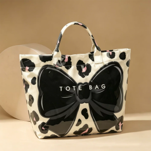 New Arrival Bow Tote Bag for Women Large Capacity PVC Glossy Beach Bag Stylish and Versatile for Travel