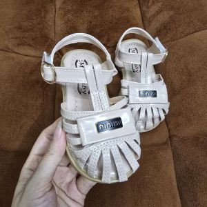 Sandal dọ bé gái đan dây nhỏ min min phong cách thời trang cho bé gái đi học đi chơi. Giày đế êm