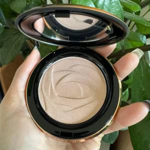 Phấn phủ Bắt sáng LANCOME 01 LIGHT GLOW