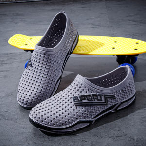 ZiShop    มาใหม่ รองเท้าแตะแฟชั่นแบบสวมทรงลำลอง ตัวอักษรนูนสลับสีตัวรองเท้ามี 3 สี เรียบง่ายใส่ได้ทุกโอกาสแต่งตัวง่ายๆดีเวอร์