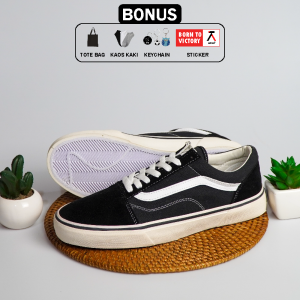 SEPATU SNEAKERS PRIA WANITA HITAM PUTIH COWO KEREN BUAT GAYA SEPATU WANITA TERBARU SEPATU SNEAKER WANITA CANVAS AUTHENTIK OTENTIK SLOP SEPATU SEKOLAH SEPATU KEREN SEPATU KULIAH SEPATU PRIA KEREN LAKI LAKI CEWEK DEWASA BRAND LOKAL AKNA RAJALELAKI