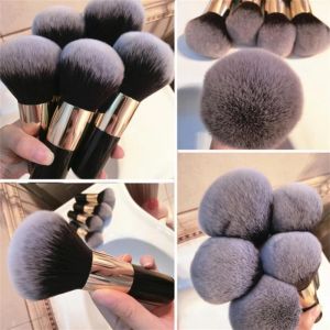 Big Size Makeup Brushes Professional Face Blush Powder Foundation Brush Large Cosmetics Soft Foundation Make Up Tools [Charming women]