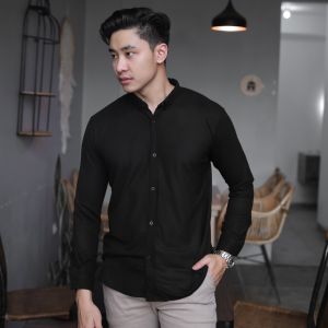 Kemeja hitam panjang pria kekinian Kemeja Polos slimfit formal bahan katun pique