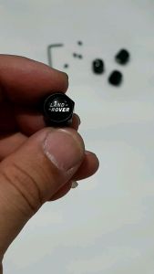 Tutup Pentil Ban Mobil Besi Logo Motif Land Rover Hitam Dengan Kunci L