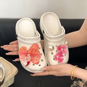 [Free Shipping] Floral Pearl And Cloud Pattern Perforated Sandals For Women Outdoor Slip-On Beach Shoes Home Slippers WomenS Closed-Toe Shoes