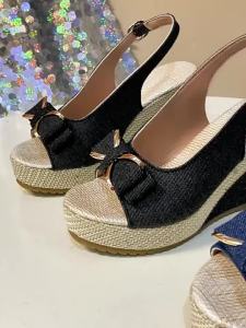 Fashionable Peep-Toe Plus Size Wedge Sandals 2026 Summer New Thick-Soled Roman Sandals For Women