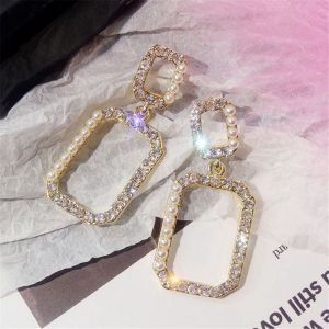 KHUYÊN TAI VUÔNG ĐÍNH ĐÁ MIX NGỌC NHÍ - BÔNG TAI TRĂNG SAO ĐÁ ĐỎ