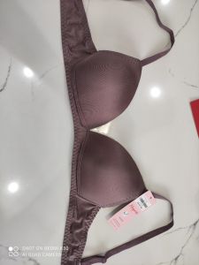 Áo lót nữ Marguetite 51065 mút mỏng cúp chữ V không gọng quả trơn