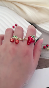 Unique Designs Strawberry Themed Rings Vibranting Color Long Time Use Sturdy Alloy Suitable for Parties And Dates