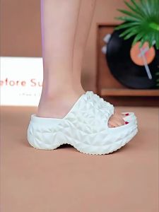[Free Shipping] Womens 2025 Height-Increasing Diamond-Shaped Non-Slip Beach High-Heel Sandals Breathable and Lightweight Ultra High Heel