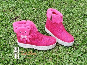sepatu anak perempuan / sepatu boots anak perempuan / Others / sepatu bulu anak perempuan / sepatu boots anak perempuan terbaru