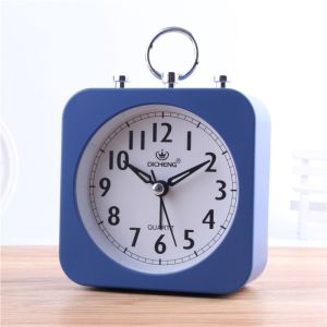 IUYJN 3D Đồng hồ báo thức cạnh giường Dễ thương Đơn giản Báo thức điện tử Cá nhân hóa Hoạt hình Đồng hồ lười im lặng Cạnh Giường