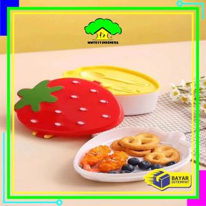 MI-C778 Kotak Makan 750ML Motif Stroberry Lunch Box Tempat Makan Karakter Double Layer Set Free Sendok Garpu