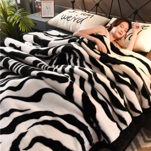 Selimut Bulu Halus Ukuran Jombo 200x230 Motif Dewasa Zebra Keren Pinggiran List Termurah Berkualitas