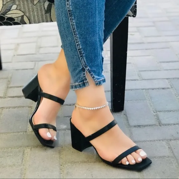 2 strap heel discount sandals