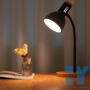 Đèn Học Đế Gỗ Để Bàn Dùng Bóng Đèn LED Bulb Chống Cận Thị cao cấp phong cách hiện đại