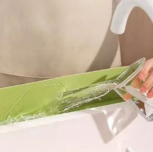 Kitchen Sink Splash Guard Silicone Baffle Anti Splashing Countertop Basin Barrier Flexible 挡水板