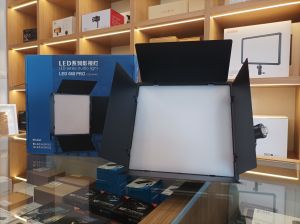 Lampu LED Profesional Photo & Video LED 660 RGB / Lighting Studio Photo