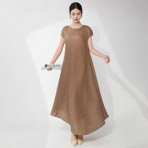 Sunya.1 Pleated Fashion Simple High Elastic Solid Color Commuter Round Neck Short Sleeve Irregular Hem Basic Style This Years Popular Beautiful Dress Loose Plus Size Belly Covering High-end Sense Elegant Versatile Miyake Dress Stylish # 25516zsj.
