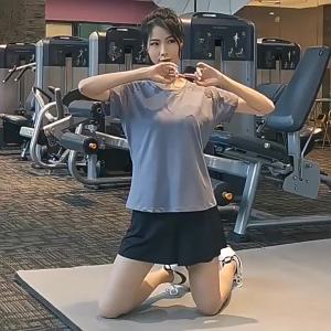 2026 Hot Sale [ Shipped from China ] Fat mm Plus-size loose sports suit for women lightweight running and fitness top quick-dry yoga shorts badminton outfit B3