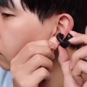 🎧 สต็อกพร้อม + COD + ต้นฉบับ 🎧ต่างหูแนวสปอร์ตหูฟังต่างหูแบบหนีบไร้สายระบบไร้สายระบบนำเสียงผ่านกระดูกโซนี่ชุดหูฟังพร้อมไมโครโฟน หูฟังบลูทู ธ ไร้สาย