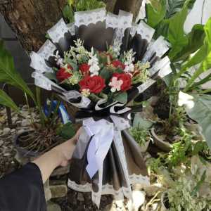buket bunga artificial hadiah wisuda / ulang tahun / pernikahan / wedding dll / kado bucket