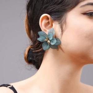 HENLI Resin Orange White Green Color Earrings For Women Flowers Personality Petals Drop Earrings Women Stud Earrings