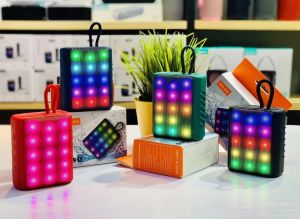 ลำโพง รุ่น G03-RGB ไฟ DISCO SERIES  ลำโพงวินเทจ ลำโพงพกพาไร้สาย เสียงดีแน่นๆ