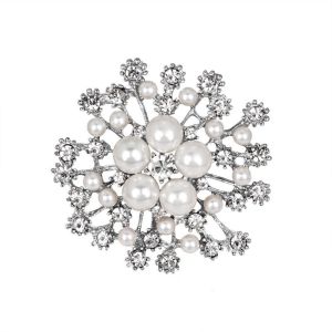 High-end womens brooch new style scarf clip clothing accessory exquisite metal brooch pearl brooch