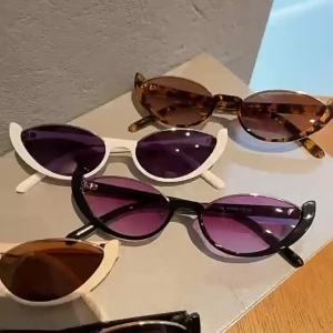 AU New cat-eye sunglasses   Same style as European and American fashion influencers INS Glasses minimalist and avant-garde sunglasses mixed styles