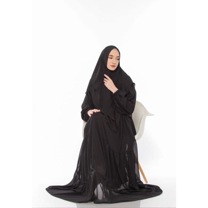 Dzellia%20%20(Yuna)%20in%20black%20-%20Baju%20Gamis/gamis%20terbaru%202025%20mewah/gamis%20model%20terbaru/gamis%20terbaru%202025%20Gamis%20Set%20Kerudung%20-%20Image%206