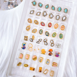 Set1 ชุดเซทเพชรติดเล็บ 48 ชิ้น คละแบบ คละสี สำหรับตกแต่งเล็บ/เคส/งาน DIY