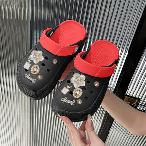 LHMoonlight จัดส่งที่รวดเร็ว รองเท้าแตะแฟชั่นแบบสวมหัวโต พื้นหนา น้ำหนักเบา สวมใส่สบาย ได้พร้อมเซ็ทตัวติดสุดหรู ใครได้ไปคุ้มแน่นอน