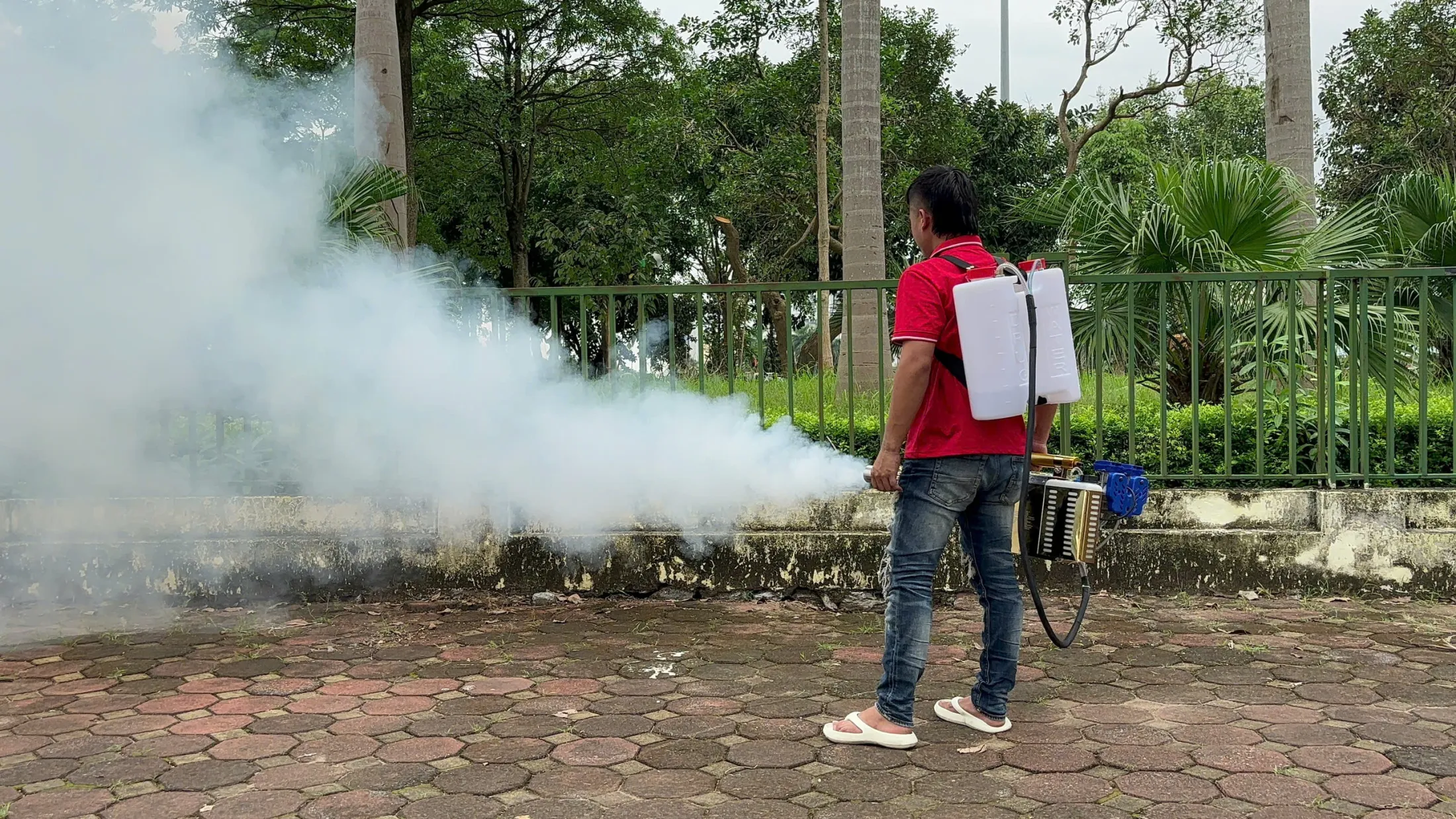 Máy phun khói xông thuốc chuồng trại khử khuẩn khử trùng FS70