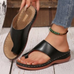[Free Shipping] New Summer Casual Plus-Size Slip-On Wedge Beach Sandals For Women Suitable For Wearing Outdoors