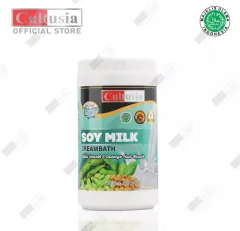 Kolomnadagi yalangoch ayollarning shaxsiy fotosuratlari