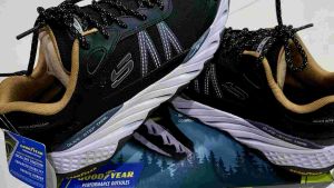 GIÀY SNEAKER THỂ THAO NAM ĐI CHƠI ĐI HỌC ĐI LÀM... DÒNG GLIDE STEP TRAIL OXEN CAO CẤP SIZE 42 ( miễn trả lại do đổi ý hay không mang vừa)