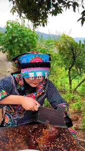 หมูน้ำค้าง ไส้อั่วยูนนาน