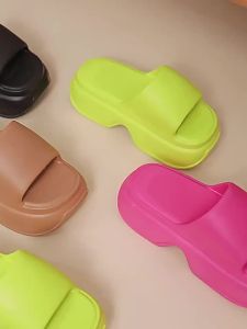 [Free Shipping] Lidani Fashionable Thick-Soled Womens Summer Outdoor Sandals New Beach Shoes with Height-Increasing Heel