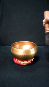 Hammer beaten singingbowl
