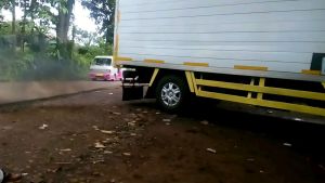 Knalpot Srirgala Suara Guk Guk Warna Bluemoon Untuk Truk Turbo