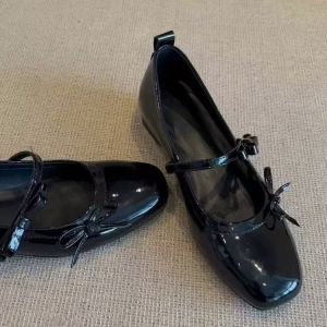 Free Shipping Shallow Shiny Leather Shoes For Women Suitable For Evening Wear Single Shoes Flat Shoes With A Bow For Spring And Summer