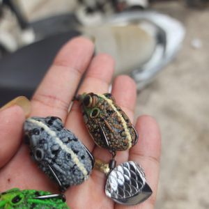 SÁT THỦ CÂU LURE NHÁI HƠI EMO DÀI 3.5 PHÂN NẶNG 6.5 GAM CHUYÊN LÓC  CHẤT CAO SU NON CAO CẤP NHẬP CỦA THÁI LAN