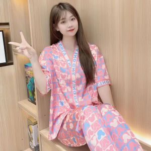 ส่งฟรี ใหม่ ชุดนอนผ้าซาติน ไหมแพร คอวี ผ้าลื่น ใส่สบาย 2ชิ้น เสื้อแขนสั้น+กางเกงขายาวและขาสั้น ลายการ์ตุนน่ารัก สินค้าในไทยพร้อมส่งในไทย เก็บคูปองส่งฟรี