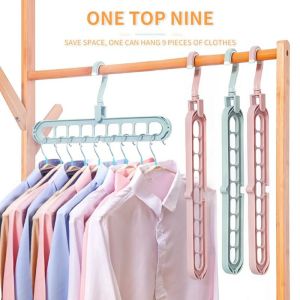 Gantungan Baju Magic Hanger / Gantungan Ajaib Multifungsi Dapat Dilipat dengan 9 Lubang Putar Hemat Tempat Serbaguna Terlaris