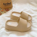 New hot selling simple fashion thick bottom high quality slippers non-slip comfortable classic summer women's shoes. 