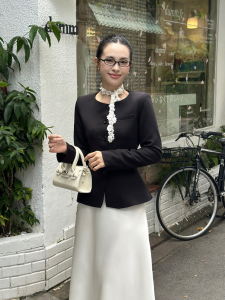 Áo vest nữ cổ tròn đen GYOMADE® chất Ford Cotton cao cấp may 2 lớp có mút đệm vai đứng form vuông vức | GA080